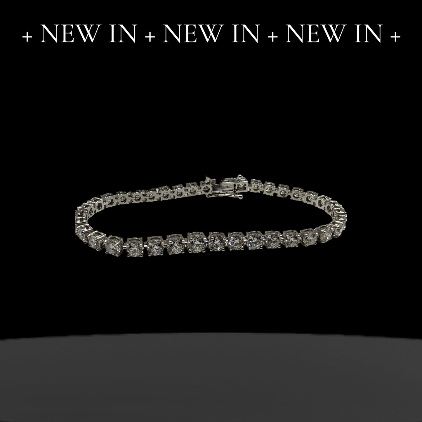 Diamond Bracelet - 10.48 Carats