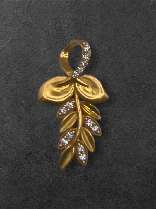 22ct Leaves Pendant