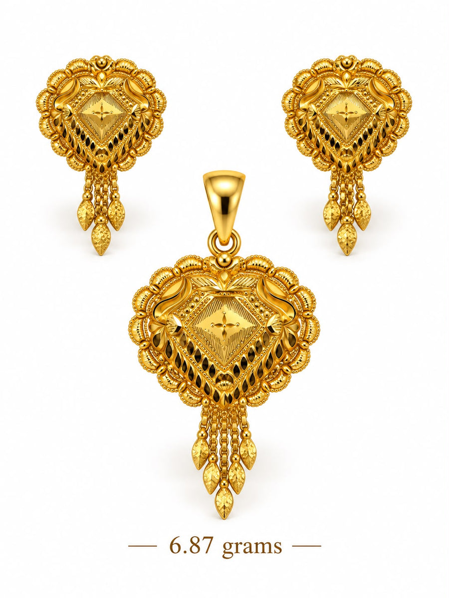 22ct Gold Traditional Pendant and Earrings Set